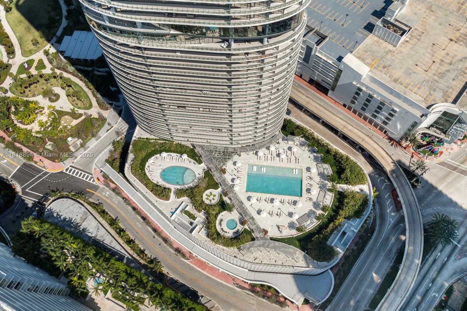Small Image of 500 ALTON RD #4004, Miami Beach Number 23
