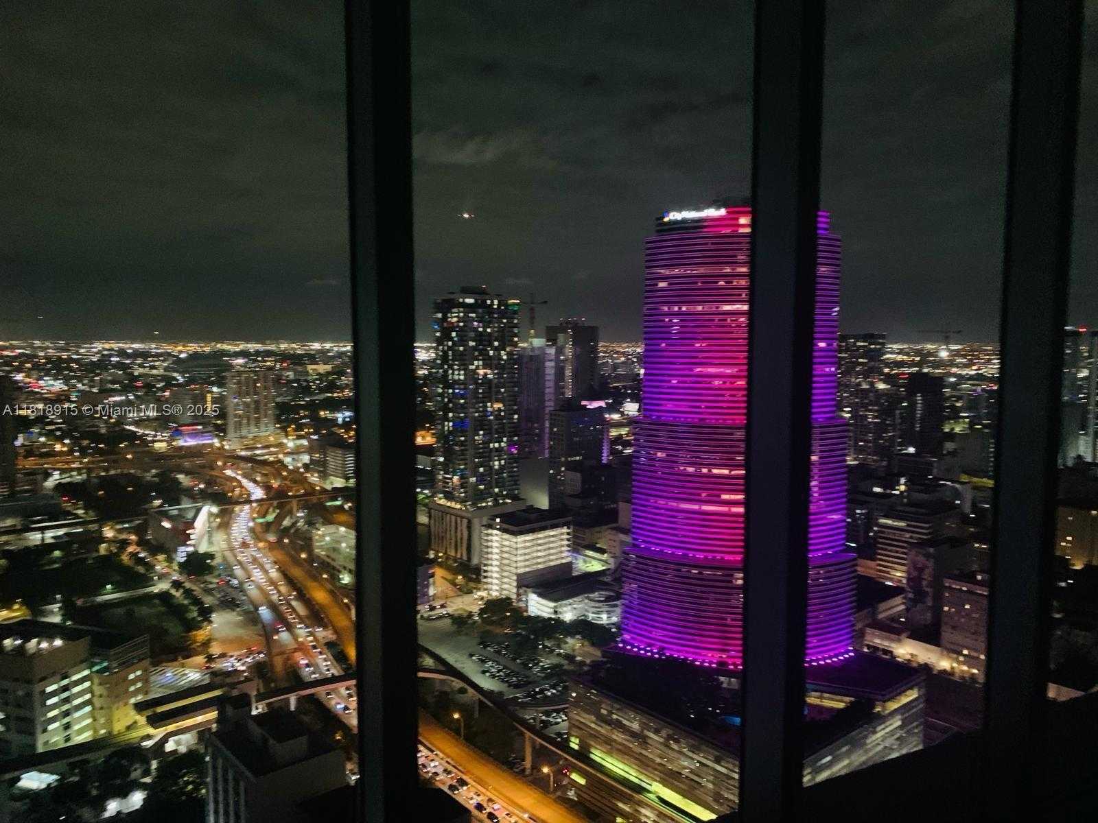 Small Image of 200 BISCAYNE BOULEVARD WAY #4702, Miami Number 14