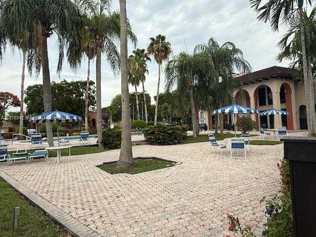 Small Image of 10816 NORTH KENDALL DR #R17, Miami Number 20