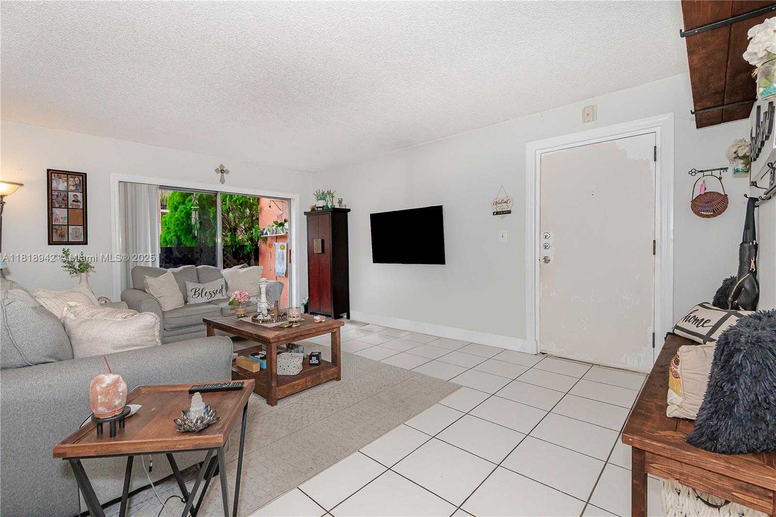 Small Image of 10816 NORTH KENDALL DR #R17, Miami Number 3
