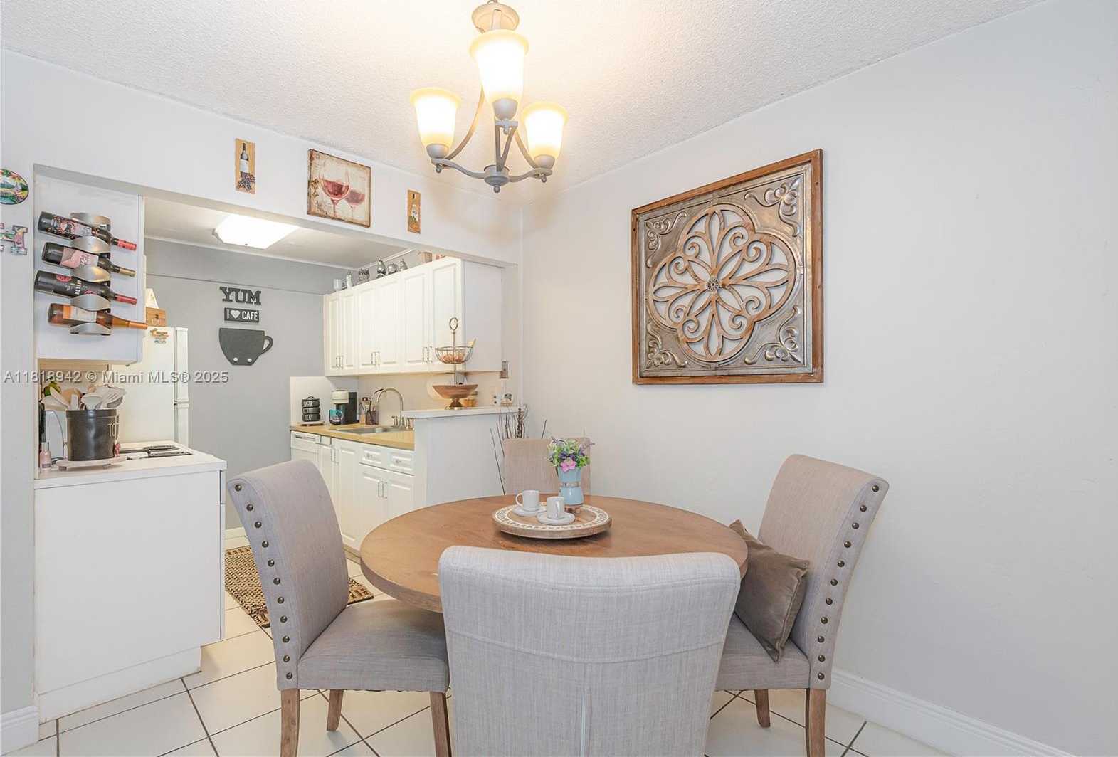 Small Image of 10816 NORTH KENDALL DR #R17, Miami Number 4