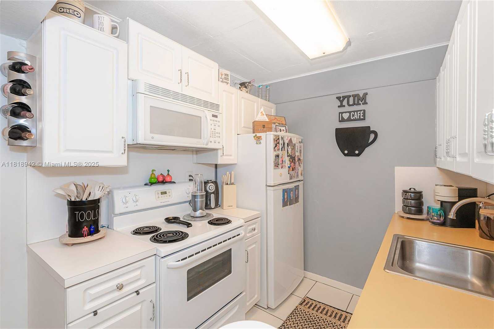 Small Image of 10816 NORTH KENDALL DR #R17, Miami Number 9