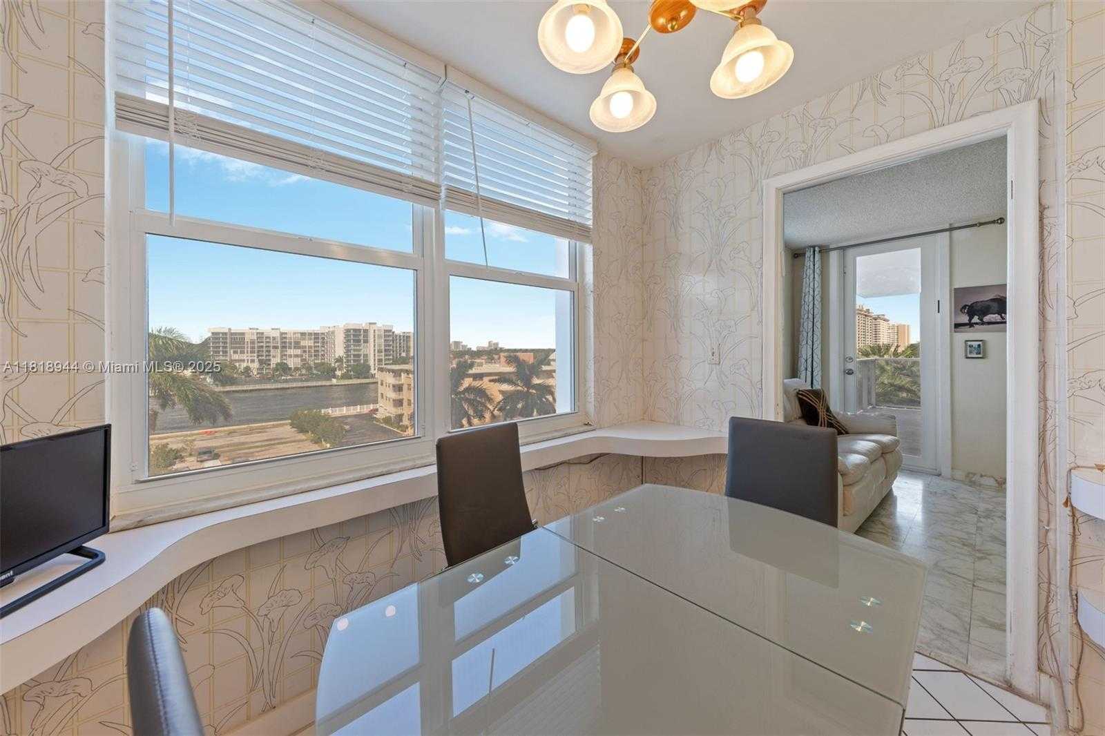 Small Image of 2751 SOUTH OCEAN DR #501N, Hollywood Number 15