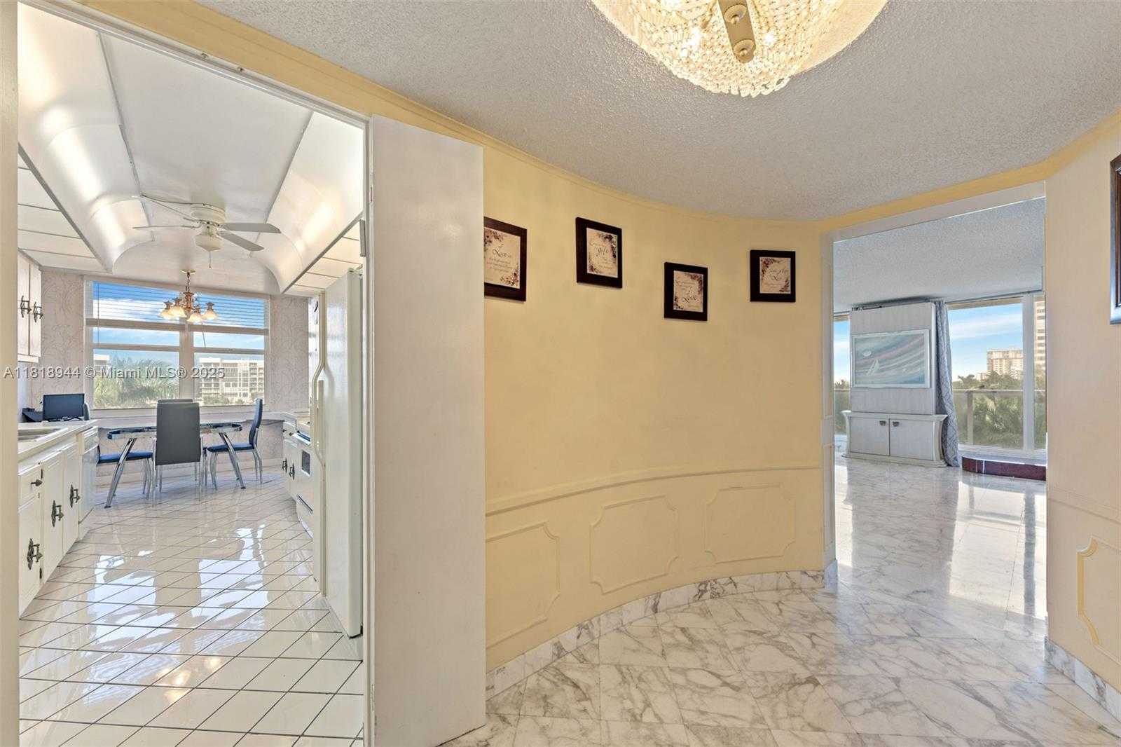 Small Image of 2751 SOUTH OCEAN DR #501N, Hollywood Number 2