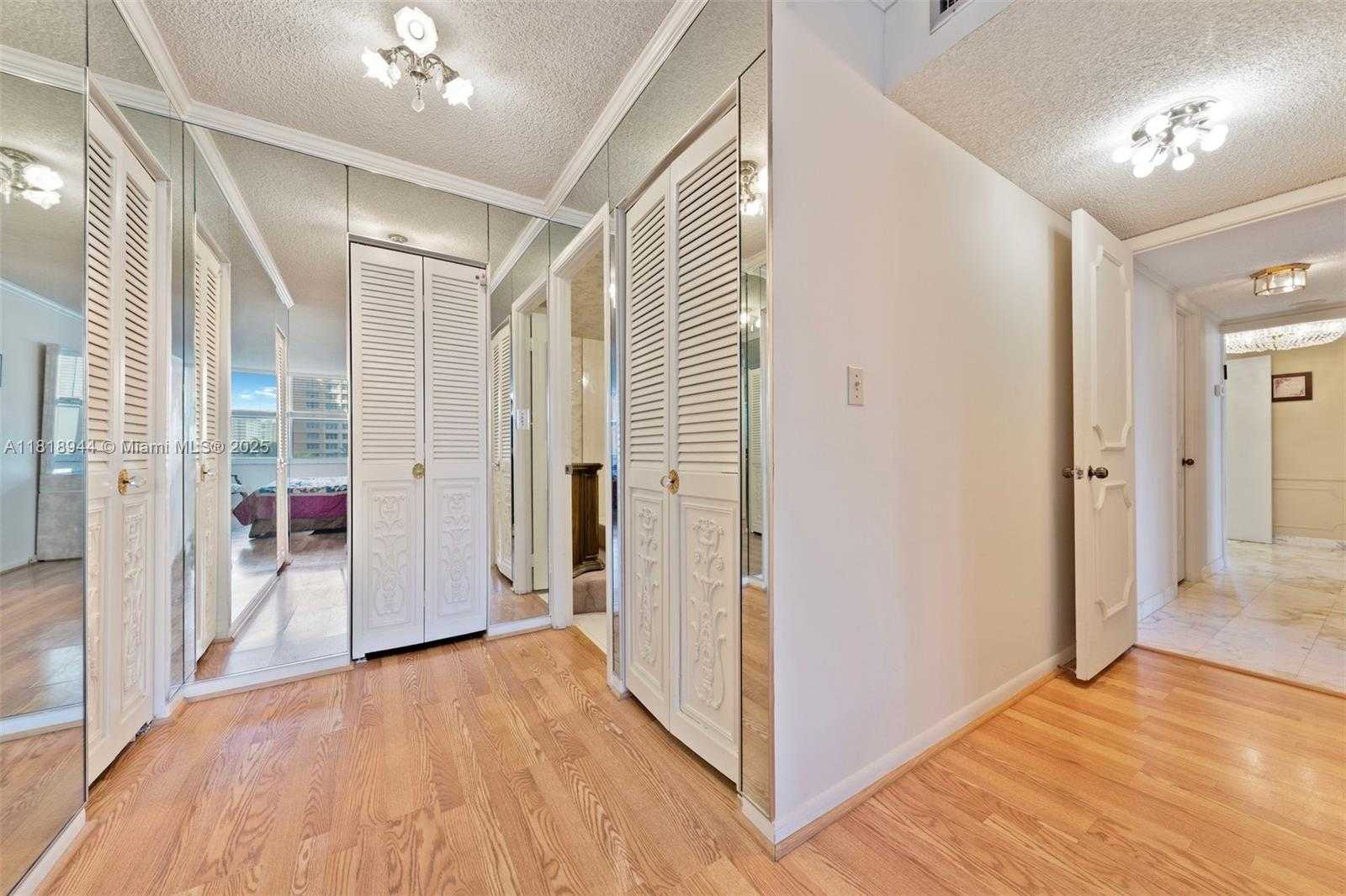 Small Image of 2751 SOUTH OCEAN DR #501N, Hollywood Number 24
