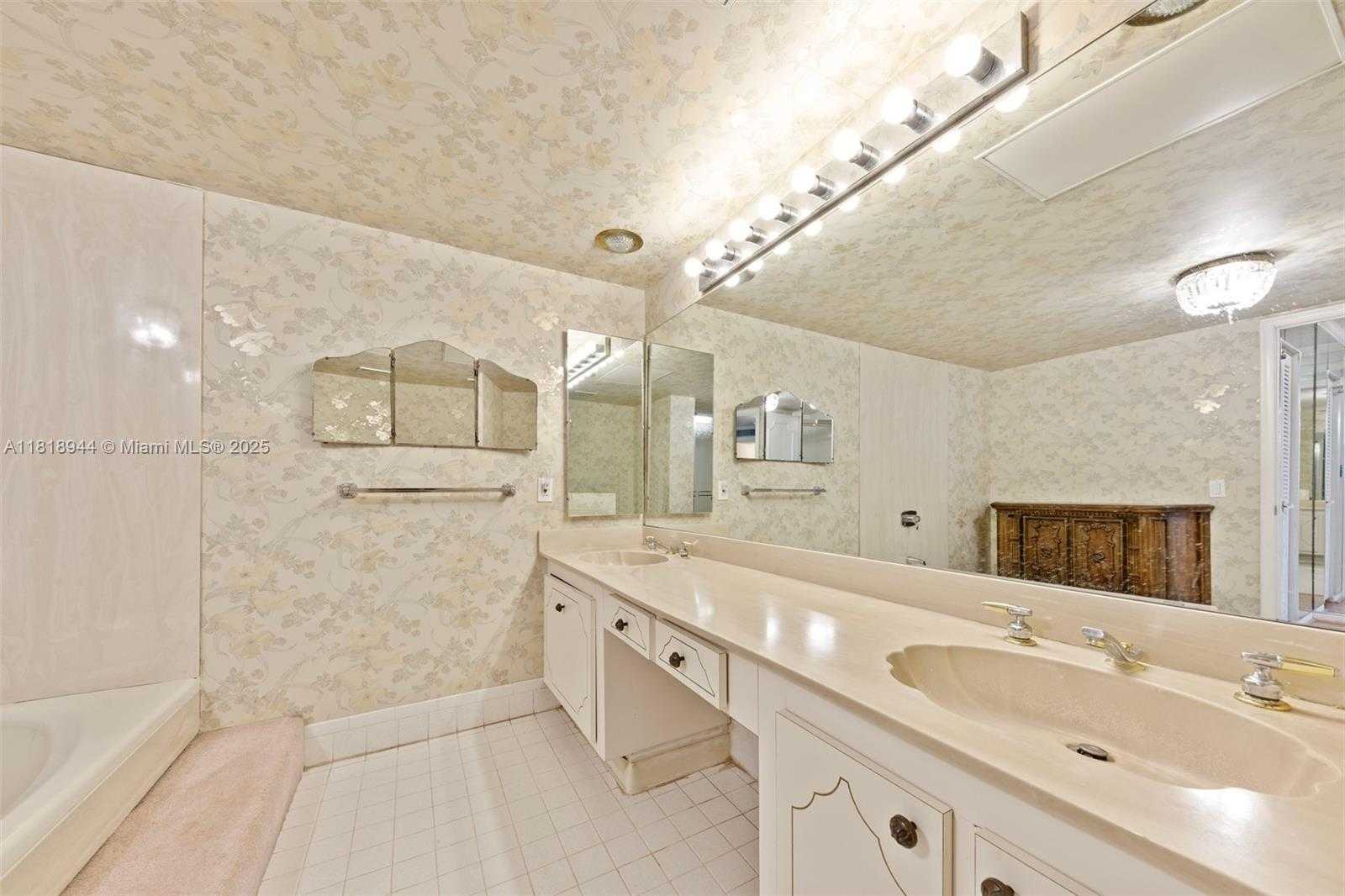 Small Image of 2751 SOUTH OCEAN DR #501N, Hollywood Number 25