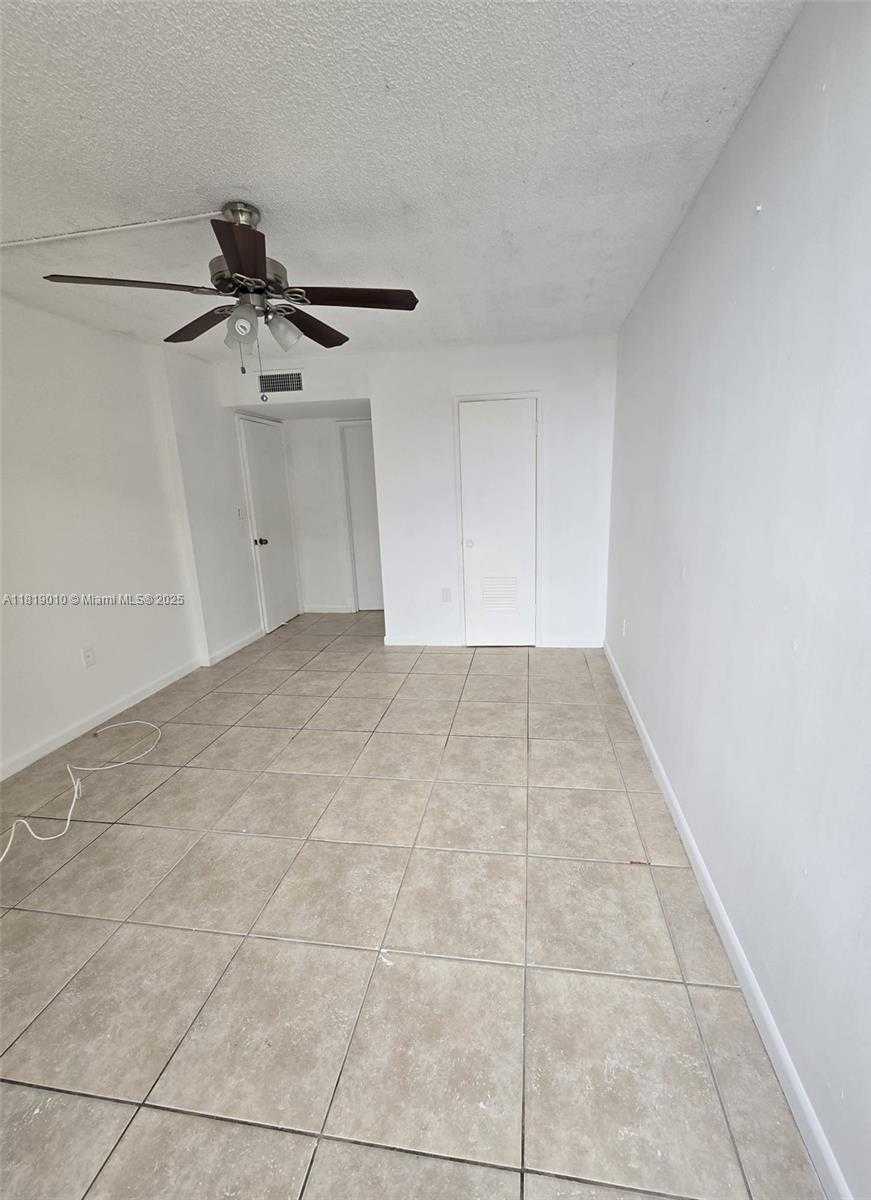 Small Image of 816 NORTH WEST 87TH AVE #406, Miami Number 18