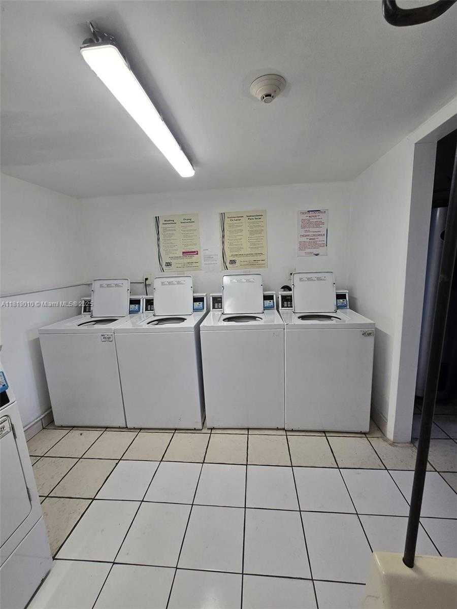 Small Image of 816 NORTH WEST 87TH AVE #406, Miami Number 24