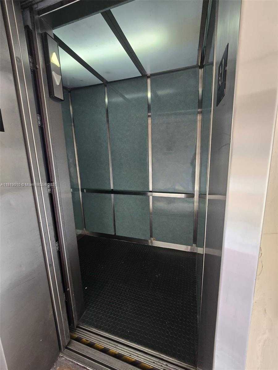 Small Image of 816 NORTH WEST 87TH AVE #406, Miami Number 28