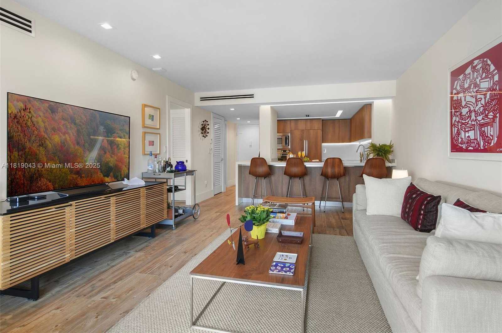 Small Image of 1450 LINCOLN RD #809, Miami Beach Number 12