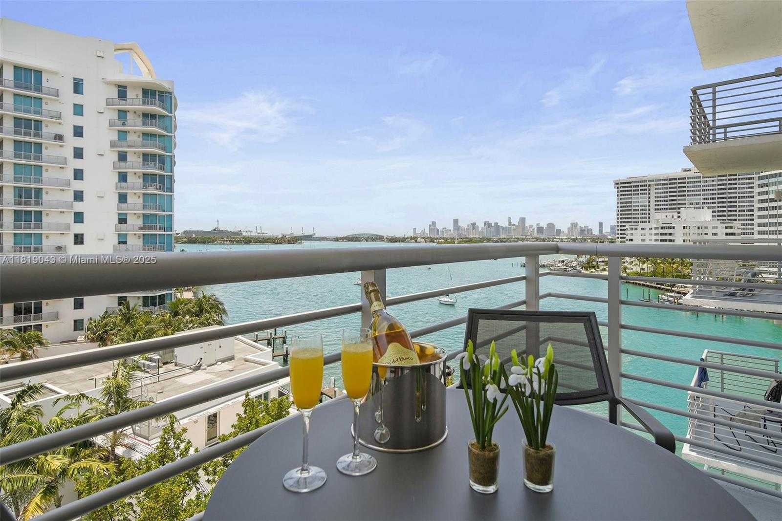 Small Image of 1450 LINCOLN RD #809, Miami Beach Number 16