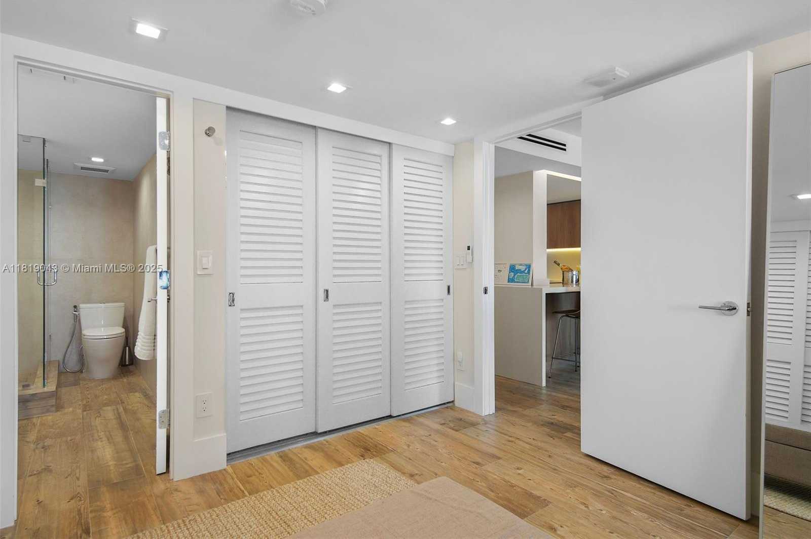 Small Image of 1450 LINCOLN RD #809, Miami Beach Number 21