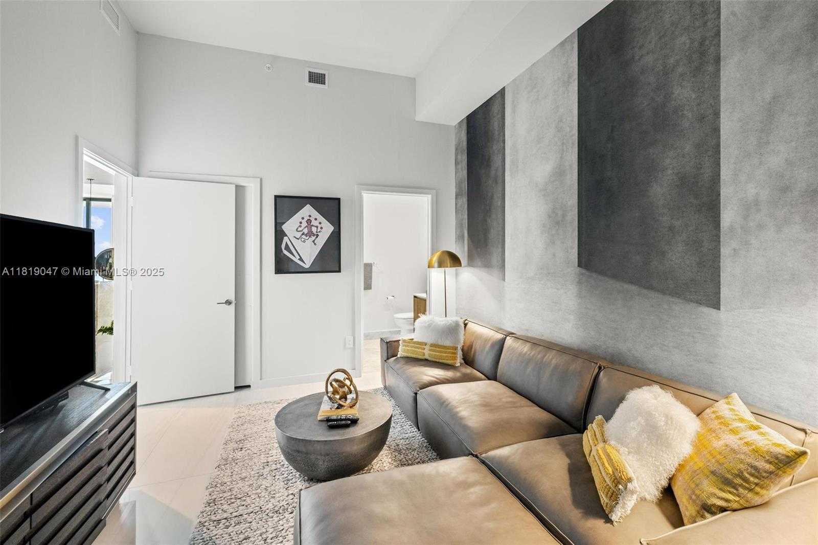 Small Image of 480 NORTH EAST 31 STREET #PH5303, Miami Number 23