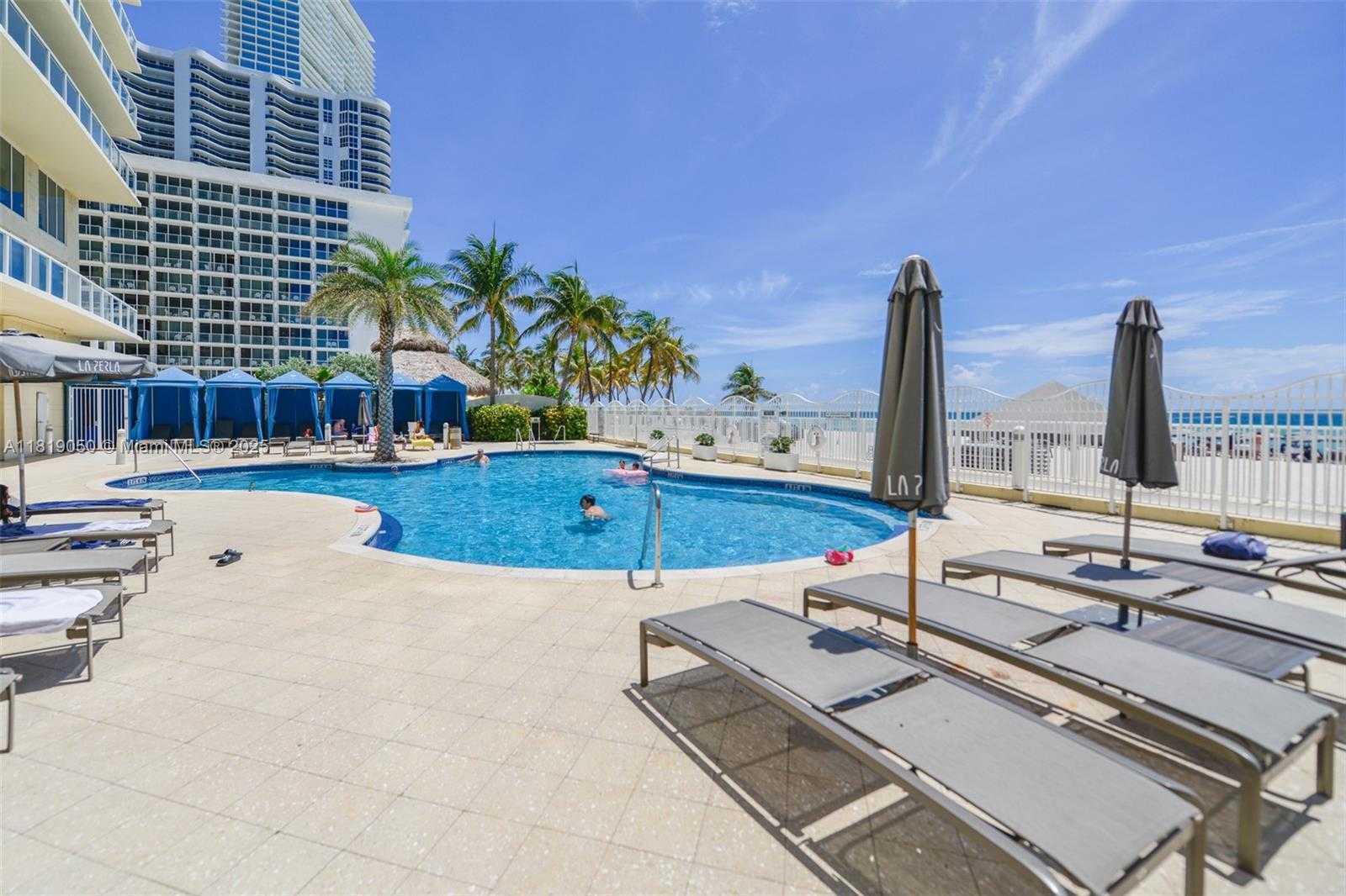 Small Image of 16699 COLLINS AVE #2107, Sunny Isles Beach Number 40