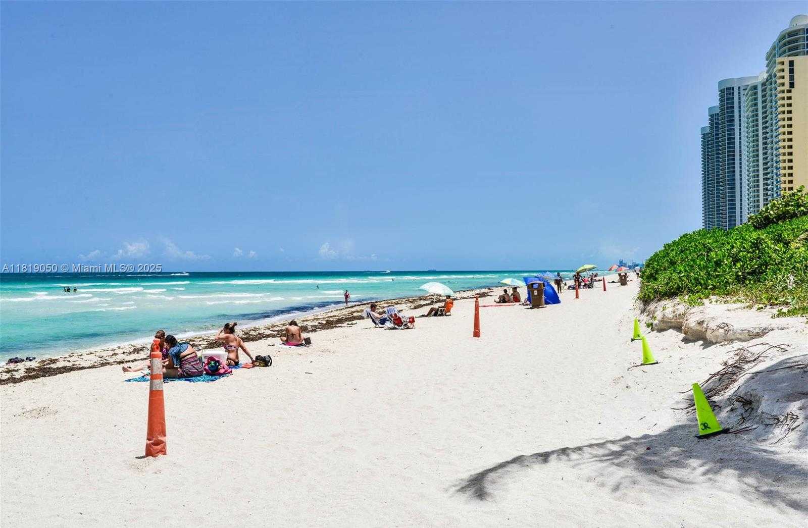 Small Image of 16699 COLLINS AVE #2107, Sunny Isles Beach Number 5