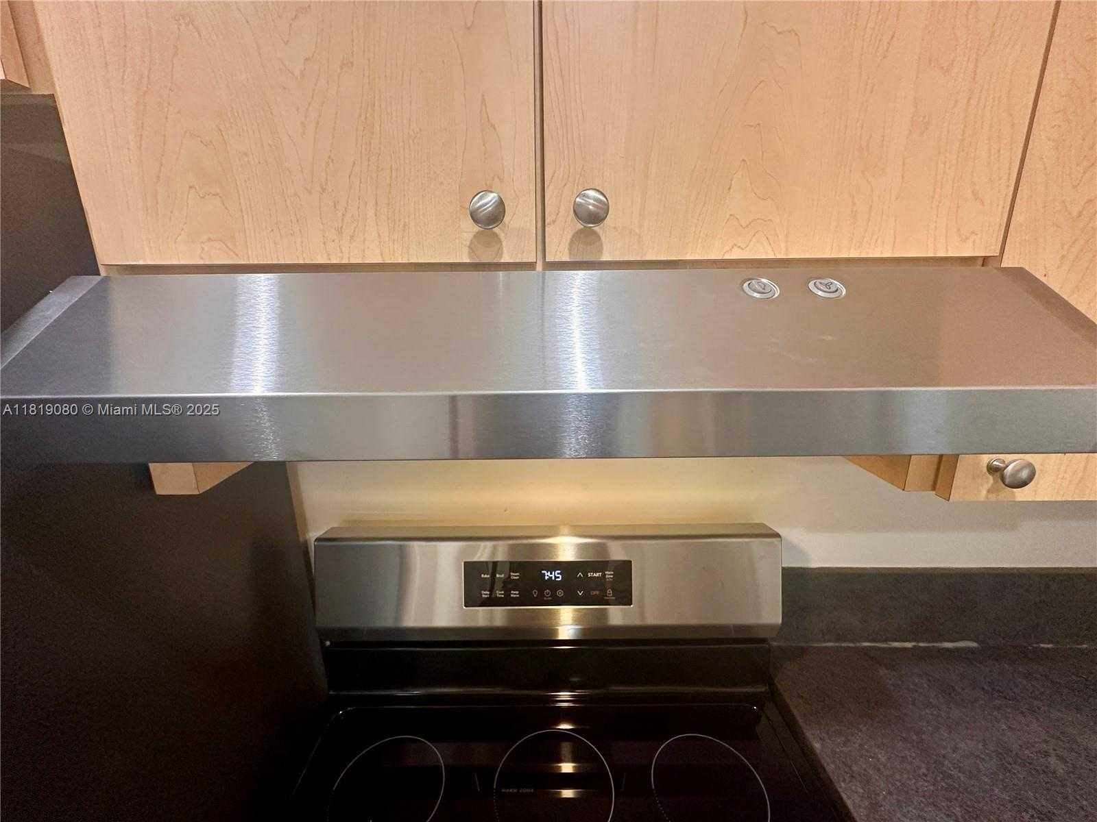 Small Image of 2935 NORTH EAST 163RD ST #3P, North Miami Beach Number 5