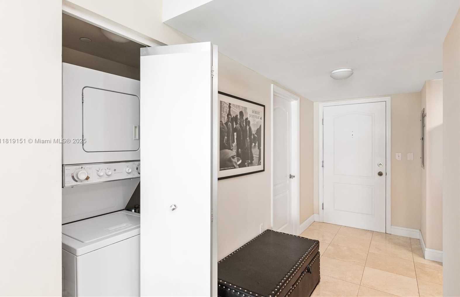 Small Image of 2101 BRICKELL AVE #2409, Miami Number 16