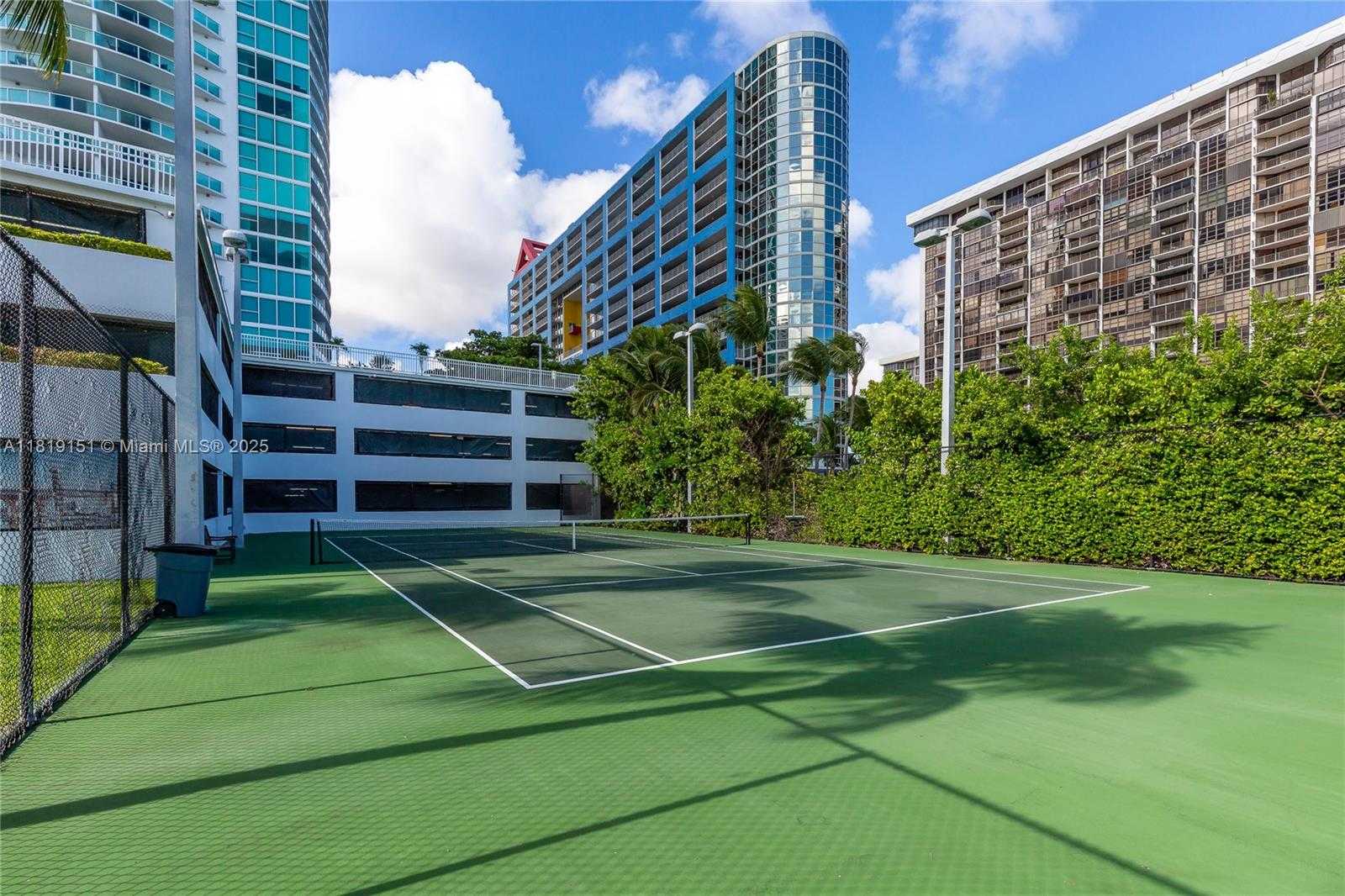 Small Image of 2101 BRICKELL AVE #2409, Miami Number 20