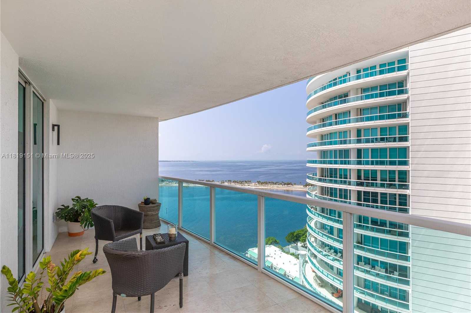Small Image of 2101 BRICKELL AVE #2409, Miami Number 3