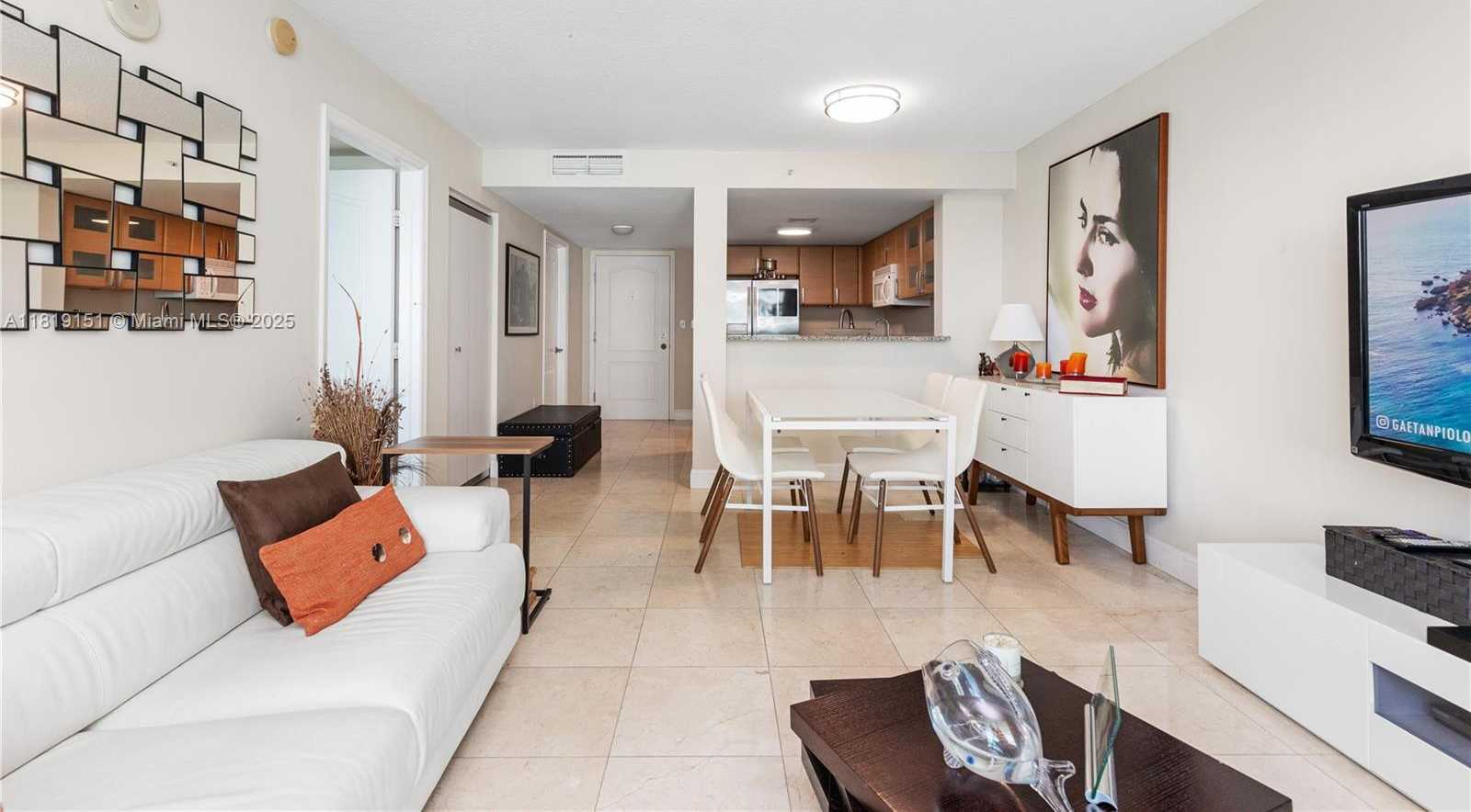 Small Image of 2101 BRICKELL AVE #2409, Miami Number 9
