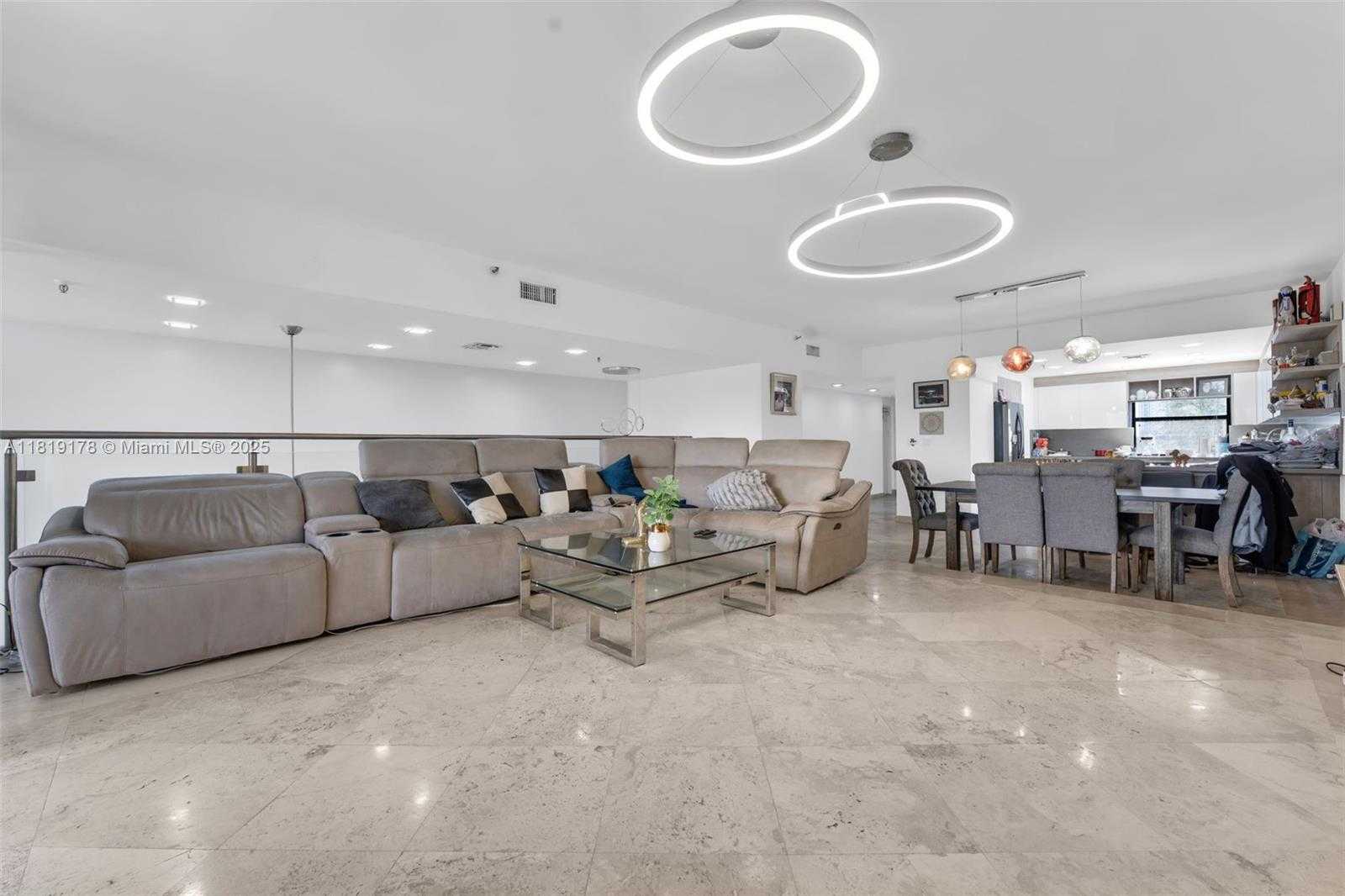 Small Image of 454 Poinciana Island Dr, Sunny Isles Beach, FL 33160, USA Number 20