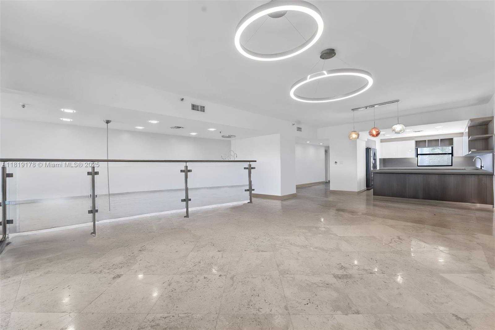 Small Image of 454 Poinciana Island Dr, Sunny Isles Beach, FL 33160, USA Number 21