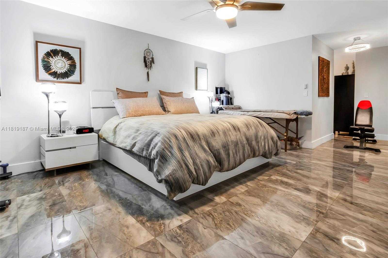 Small Image of 16039 FAIRWAY LN #113, Weston Number 26