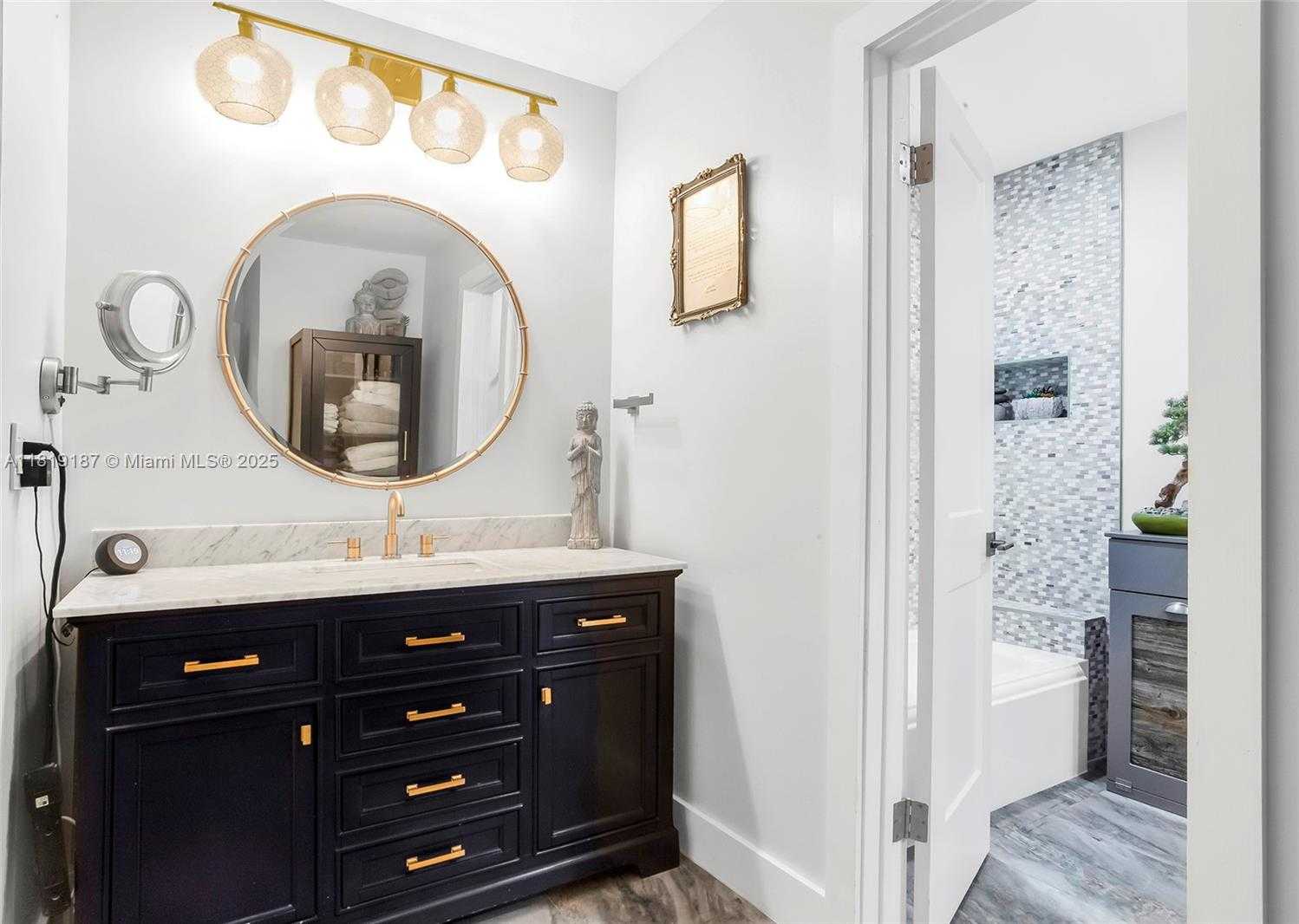 Small Image of 16039 FAIRWAY LN #113, Weston Number 28