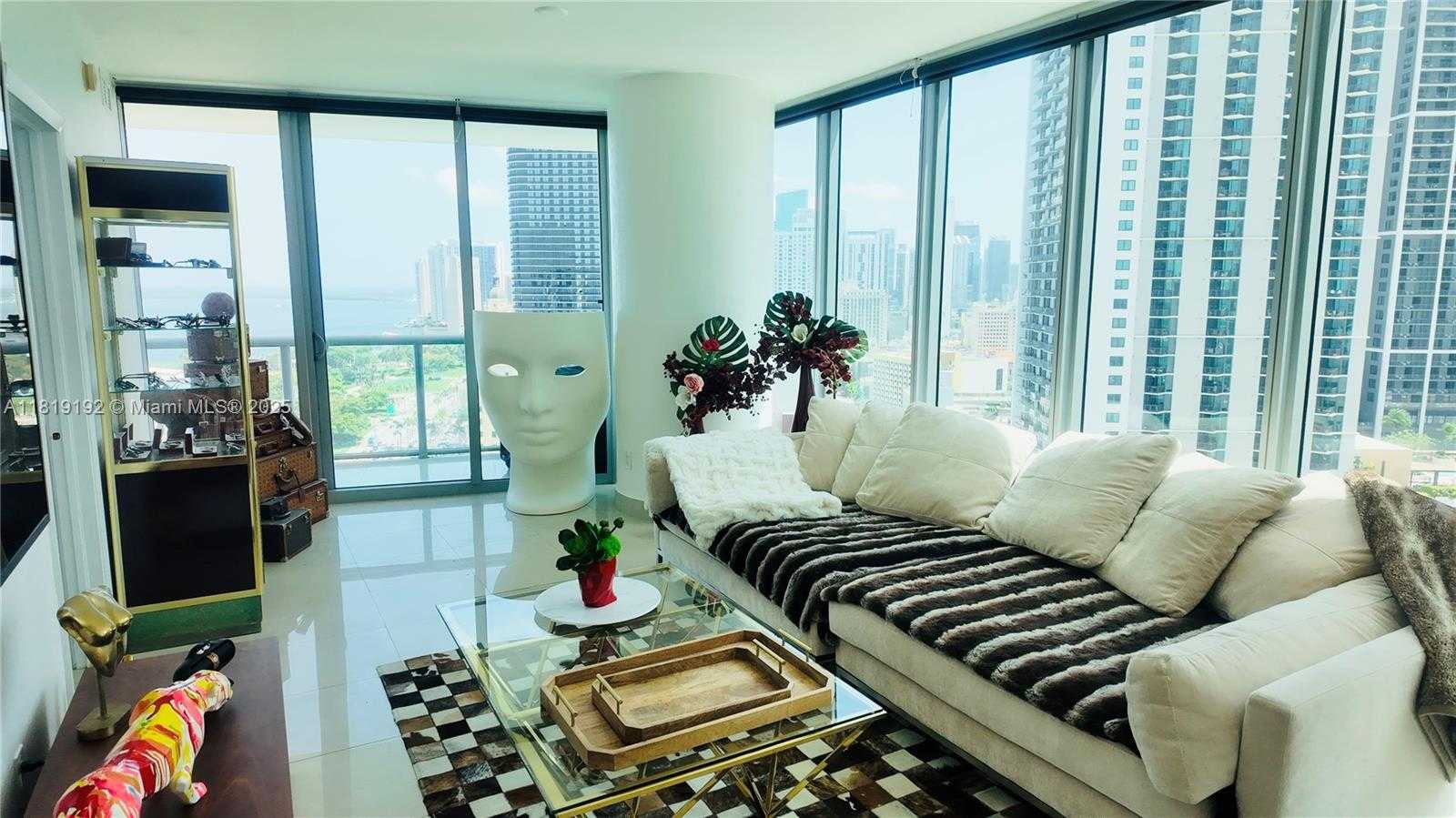 Small Image of 888 BISCAYNE BLVD #2501, Miami Number 10