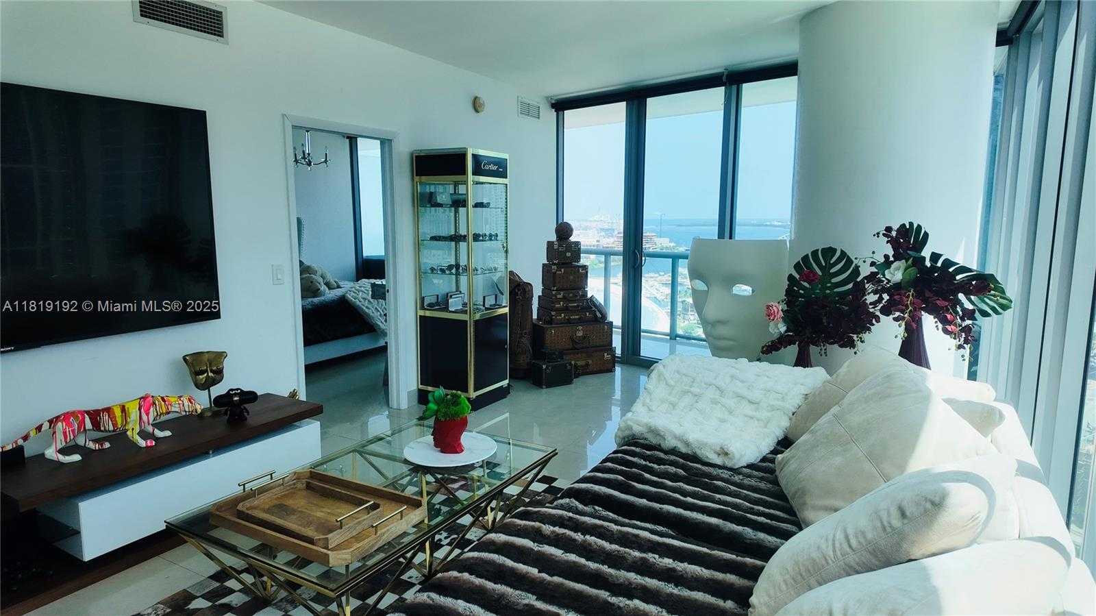 Small Image of 888 BISCAYNE BLVD #2501, Miami Number 11