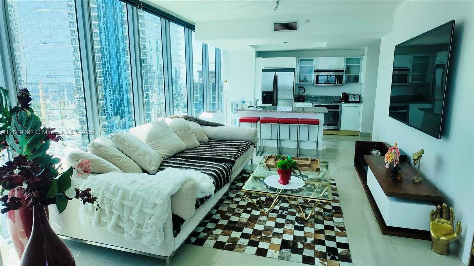 Small Image of 888 BISCAYNE BLVD #2501, Miami Number 12
