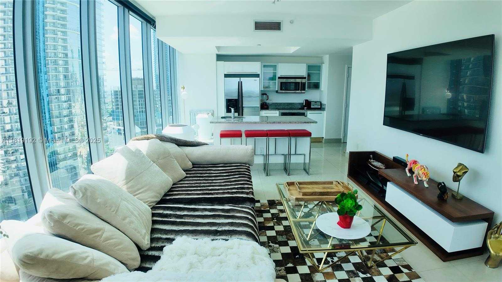 Small Image of 888 BISCAYNE BLVD #2501, Miami Number 14