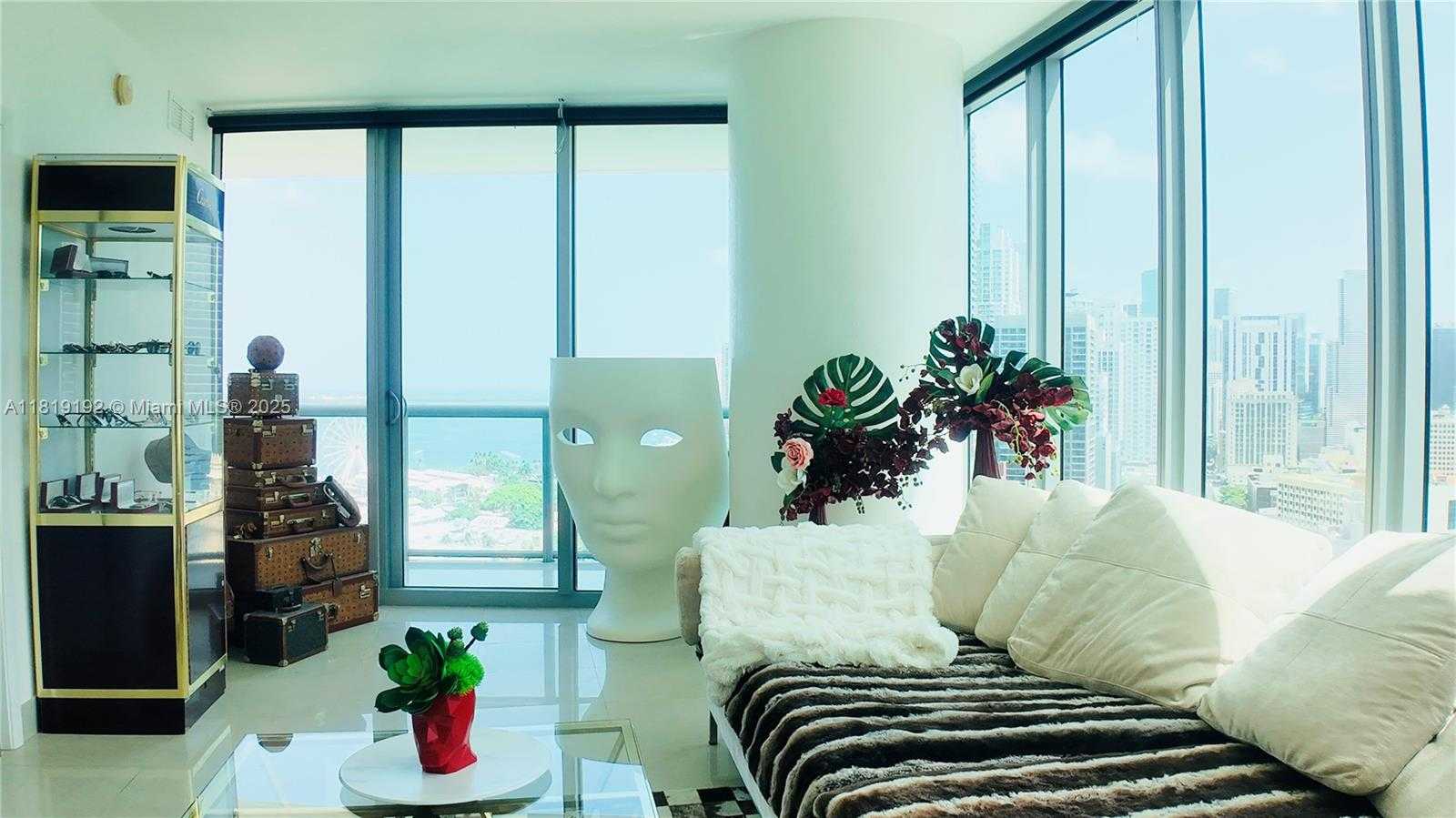 Small Image of 888 BISCAYNE BLVD #2501, Miami Number 24
