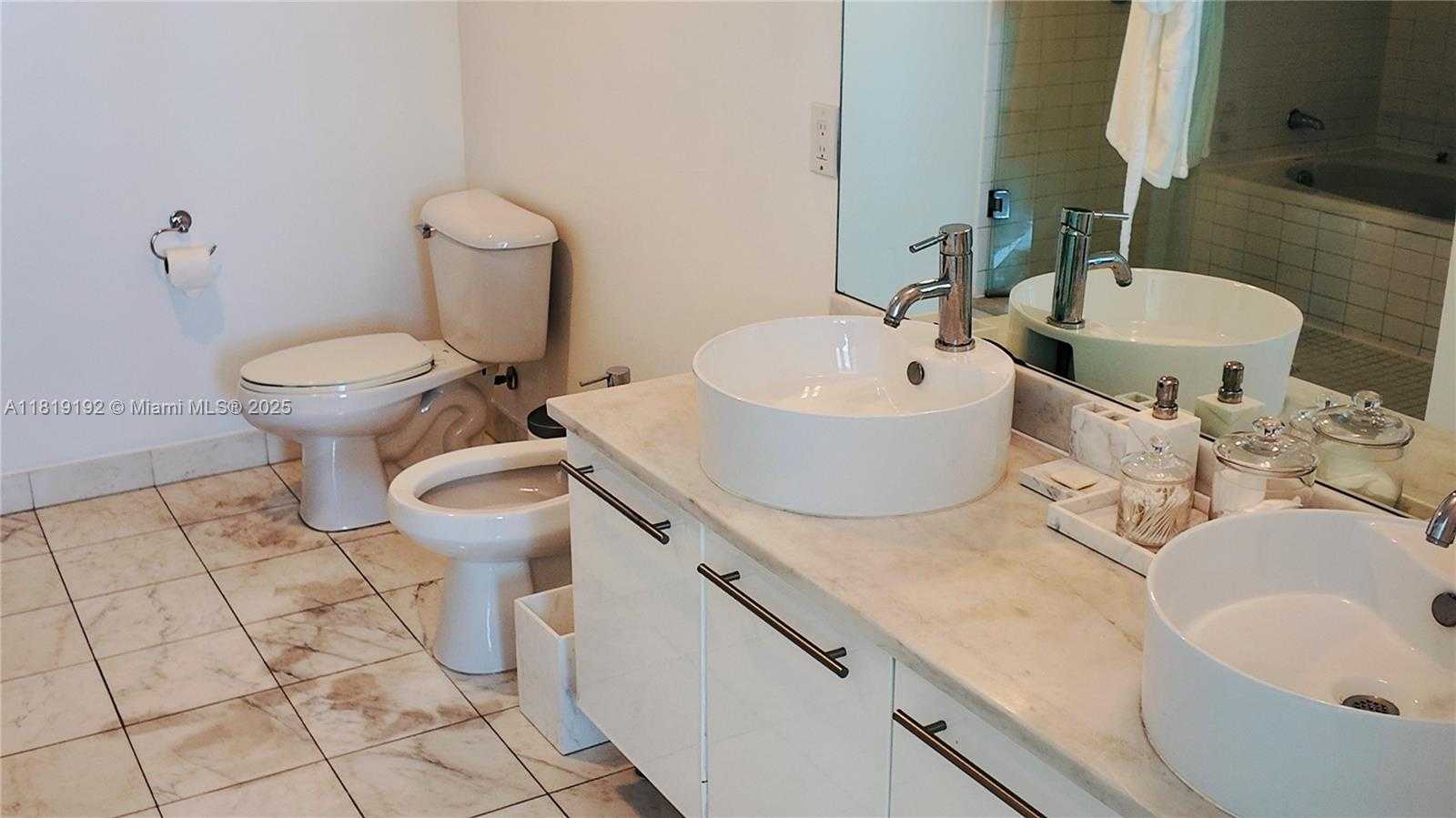 Small Image of 888 BISCAYNE BLVD #2501, Miami Number 28