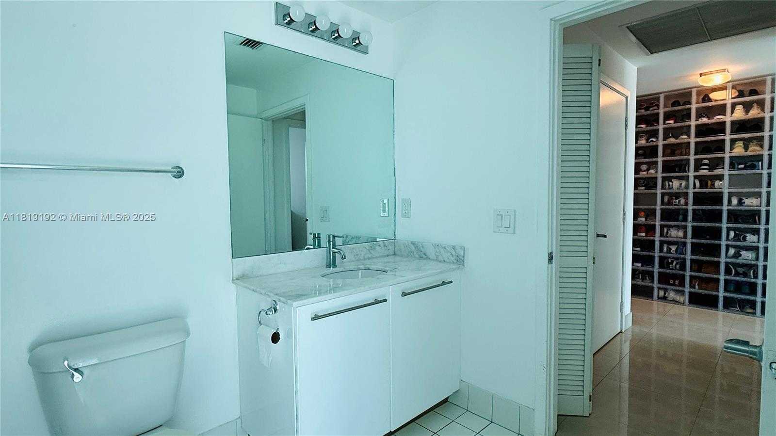 Small Image of 888 BISCAYNE BLVD #2501, Miami Number 48