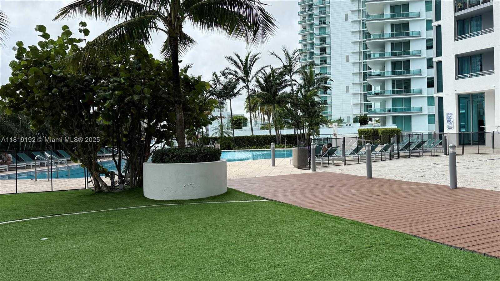 Small Image of 888 BISCAYNE BLVD #2501, Miami Number 62