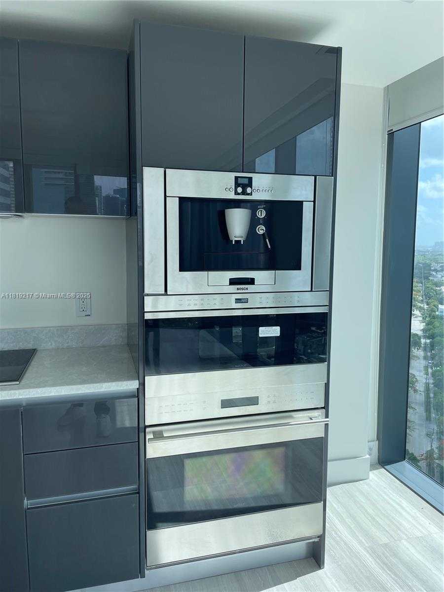 Small Image of 1451 BRICKELL AVE #2306, Miami Number 11