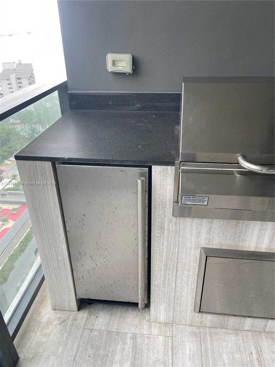 Small Image of 1451 BRICKELL AVE #2306, Miami Number 16
