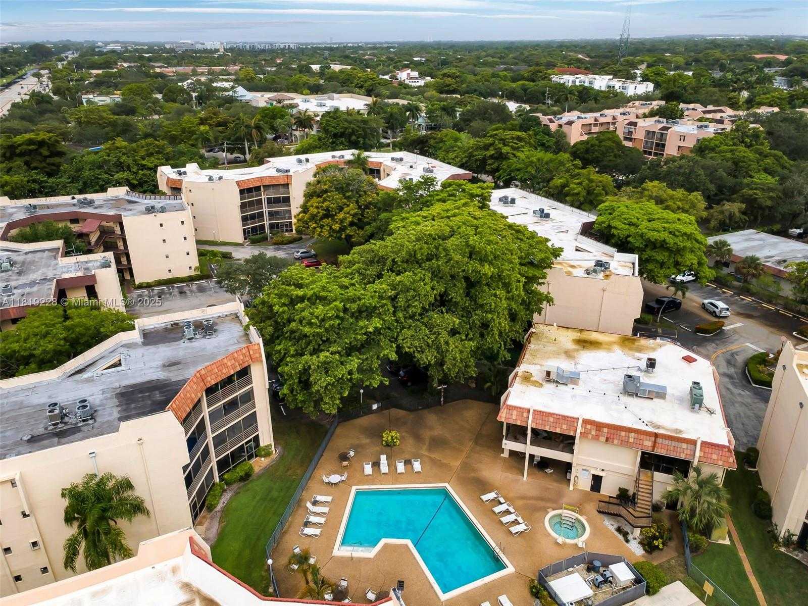 Small Image of 6855 WEST BROWARD BLVD #405, Plantation Number 20