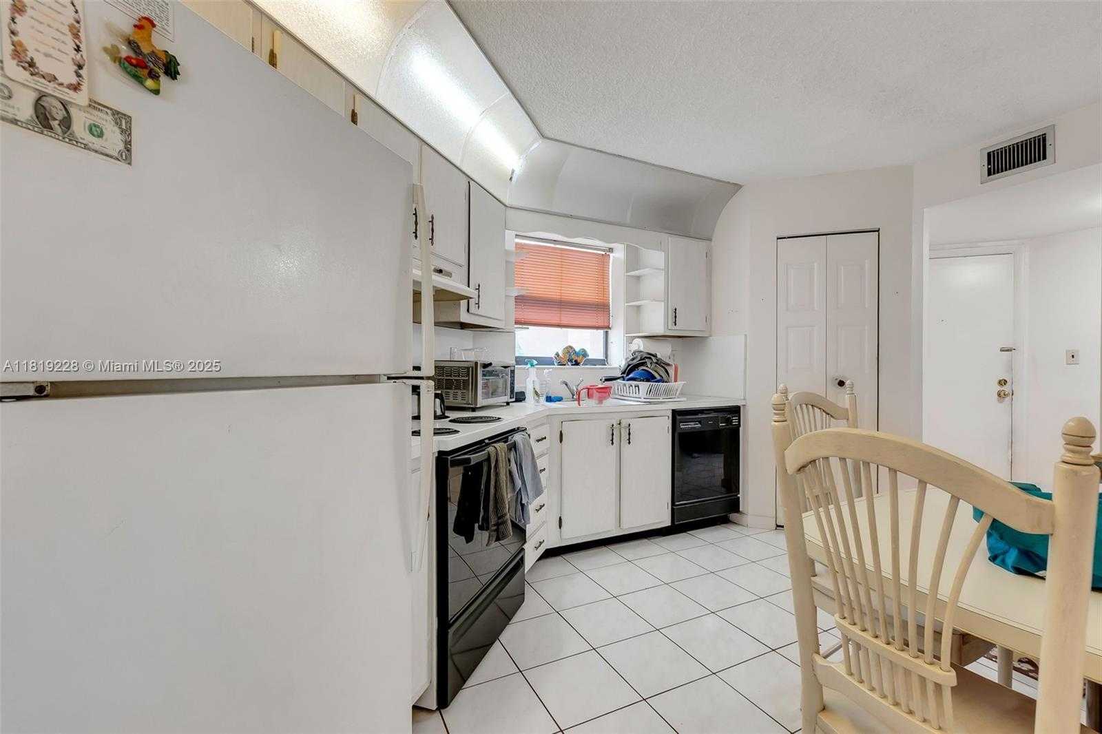 Small Image of 6855 WEST BROWARD BLVD #405, Plantation Number 6