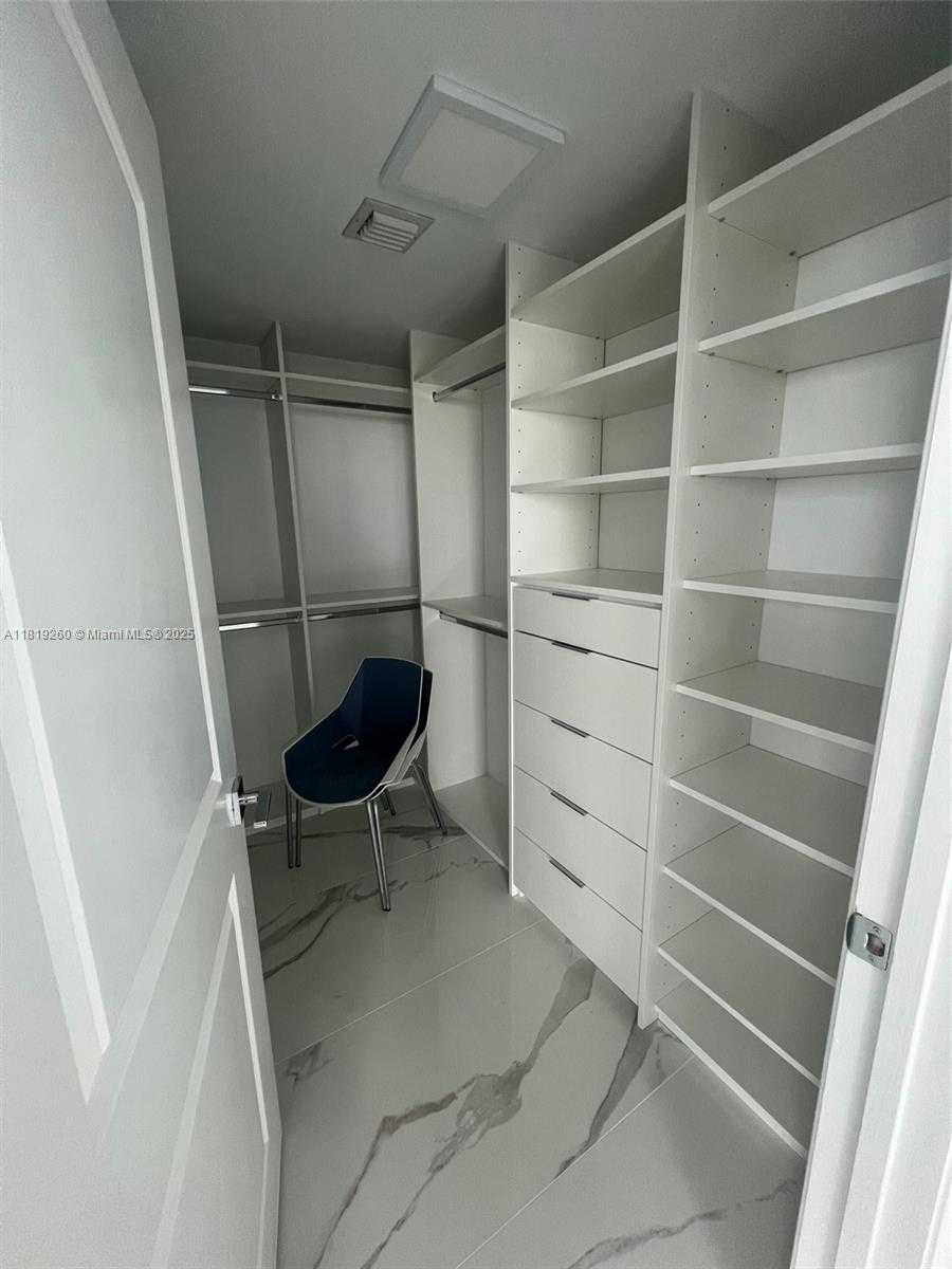 Small Image of 7350 SOUTH WEST 89TH ST #2011S, Miami Number 8