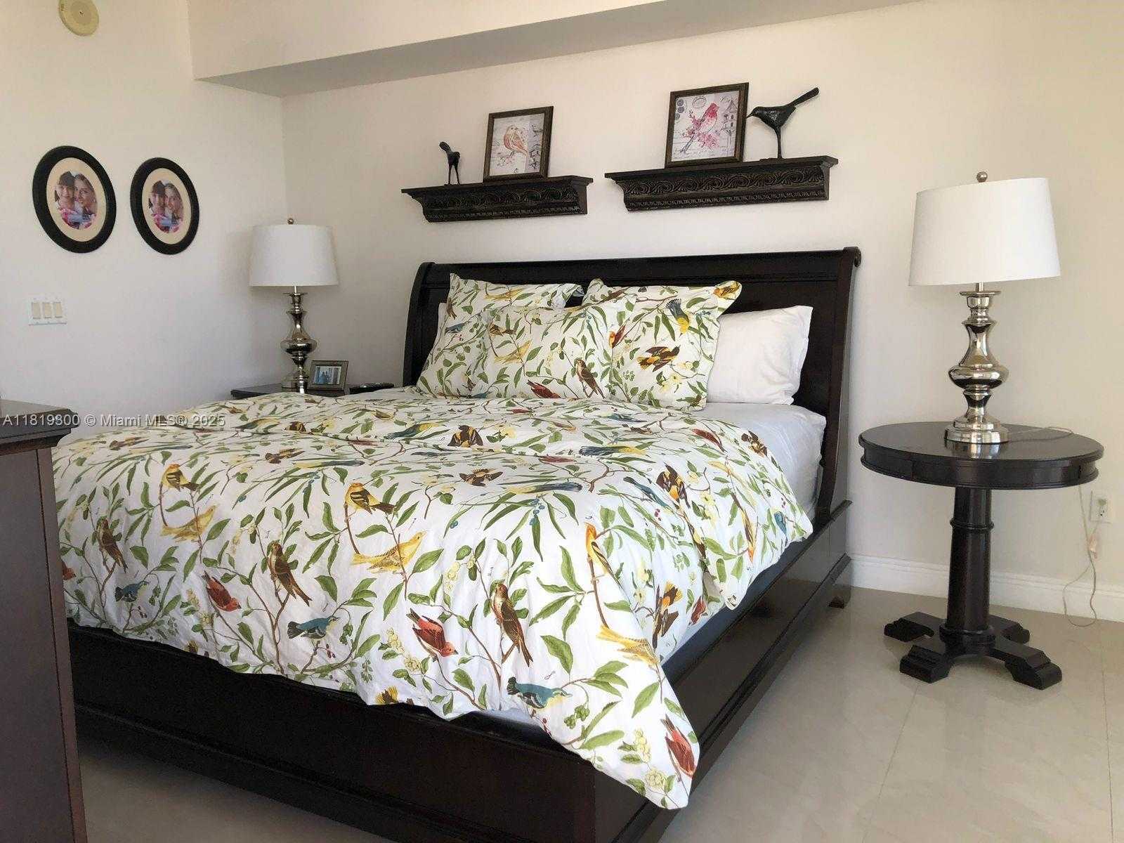 Small Image of 1800 SOUTH OCEAN DR #908, Hallandale Beach Number 7