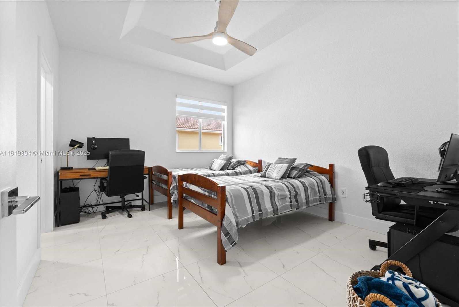 Small Image of 18062 NORTH WEST 74TH CT, Hialeah Number 23