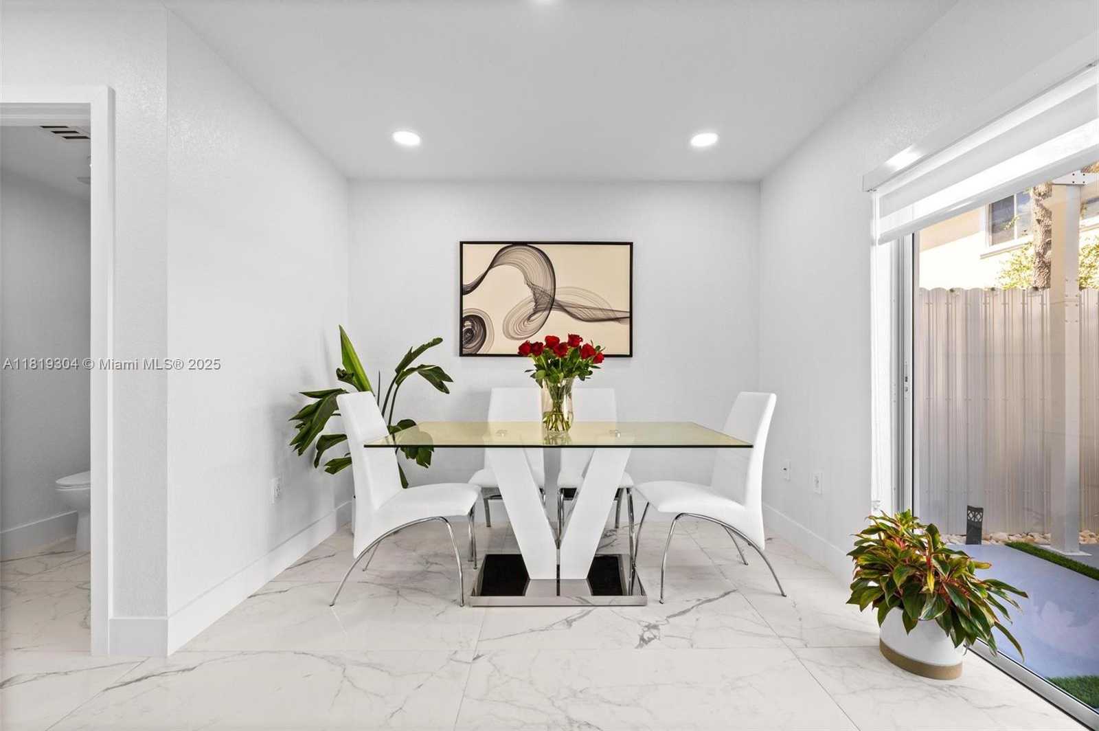 Small Image of 18062 NORTH WEST 74TH CT, Hialeah Number 8