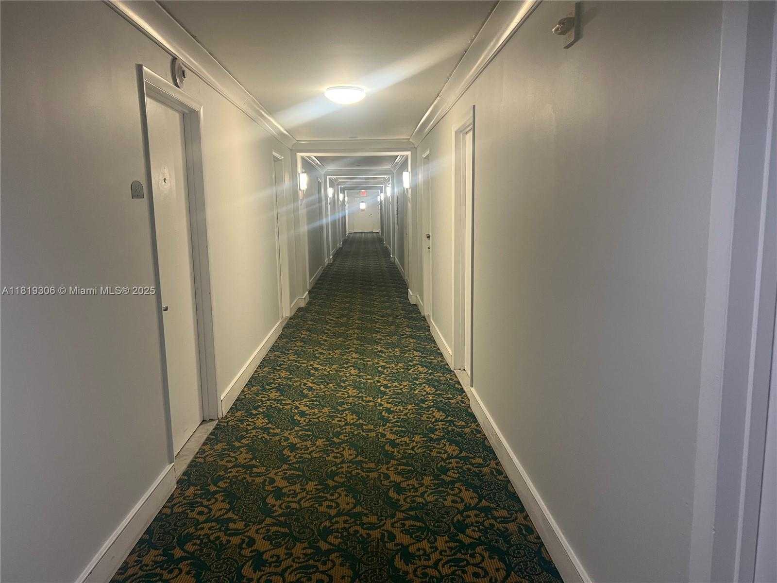Small Image of 6770 INDIAN CREEK DR #6D, Miami Beach Number 16
