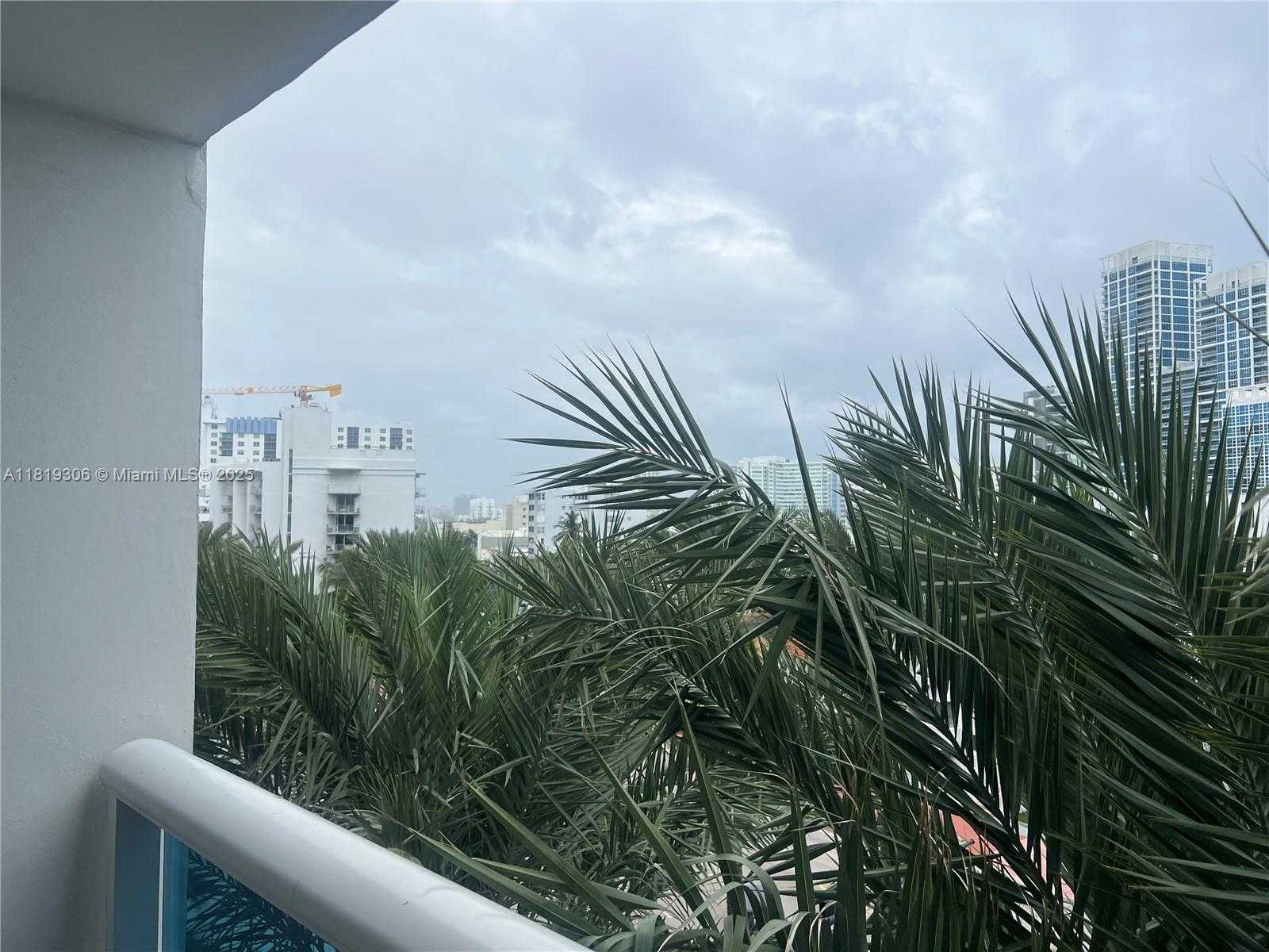 Small Image of 6770 INDIAN CREEK DR #6D, Miami Beach Number 20