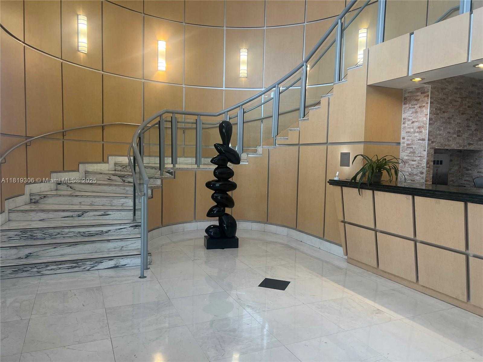 Small Image of 6770 INDIAN CREEK DR #6D, Miami Beach Number 7