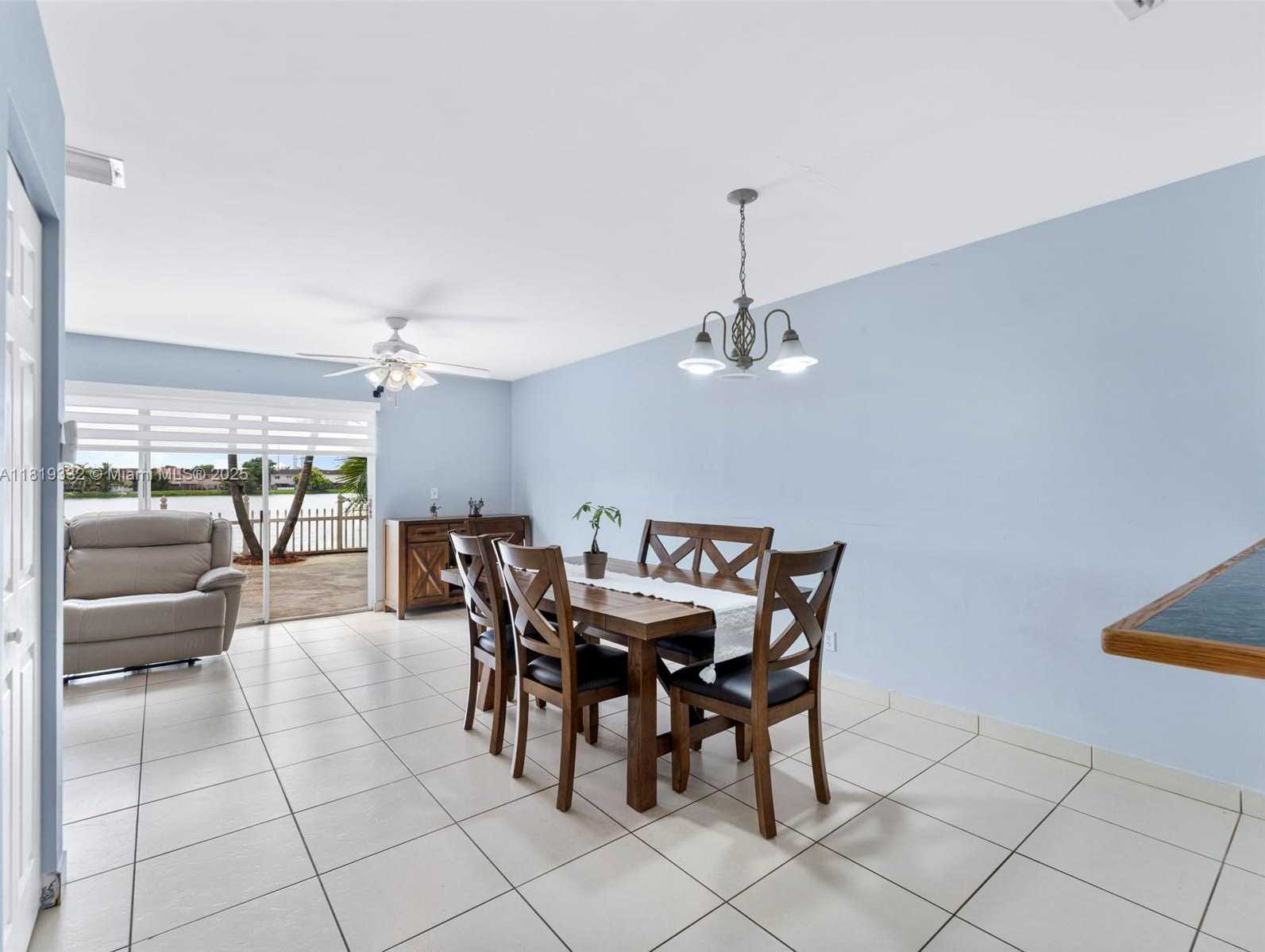 Small Image of 17337 SOUTH WEST 140TH CT, Miami Number 19