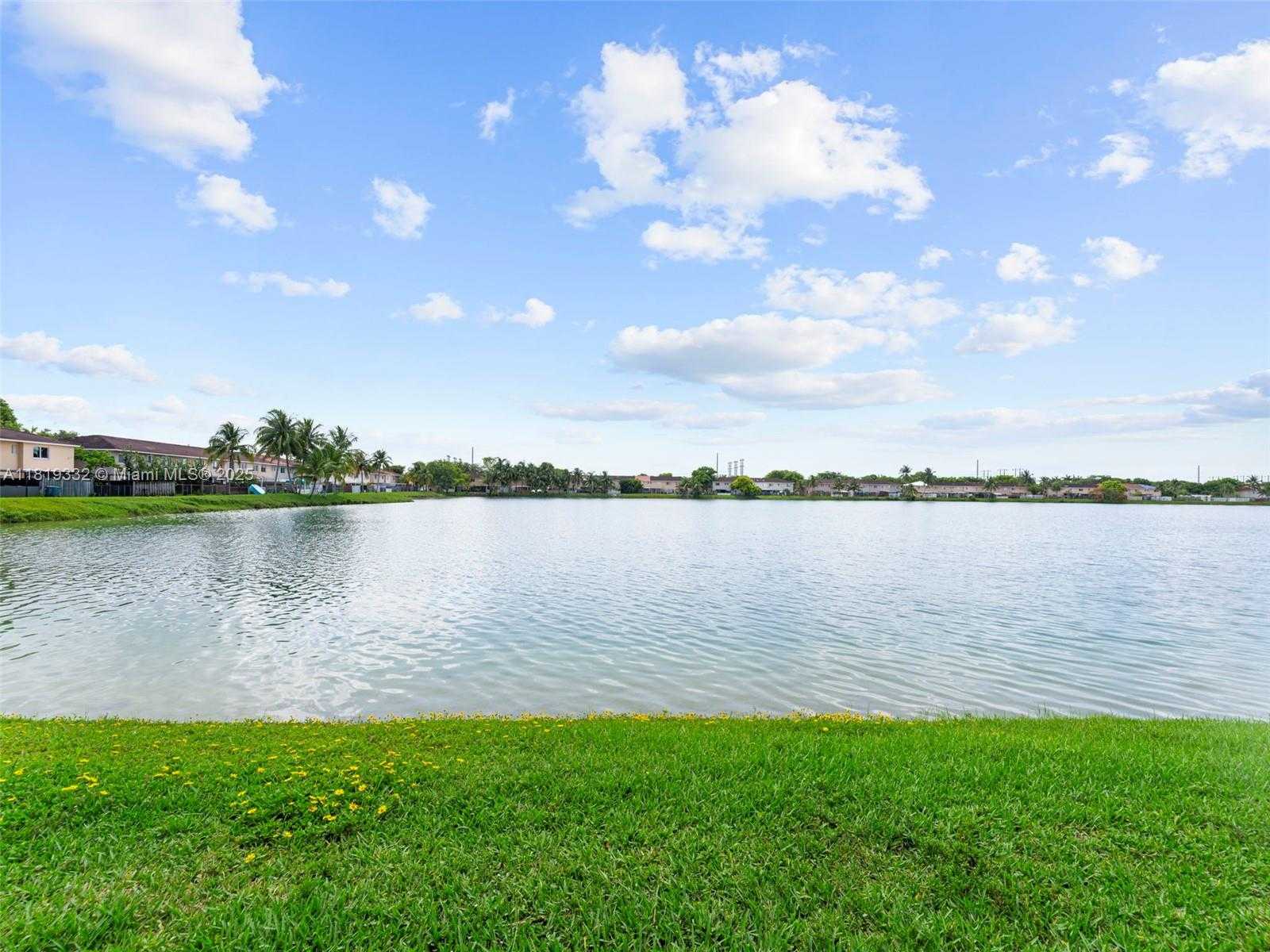 Small Image of 17337 SOUTH WEST 140TH CT, Miami Number 24