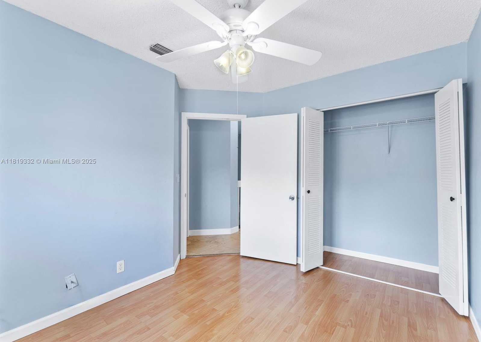 Small Image of 17337 SOUTH WEST 140TH CT, Miami Number 29